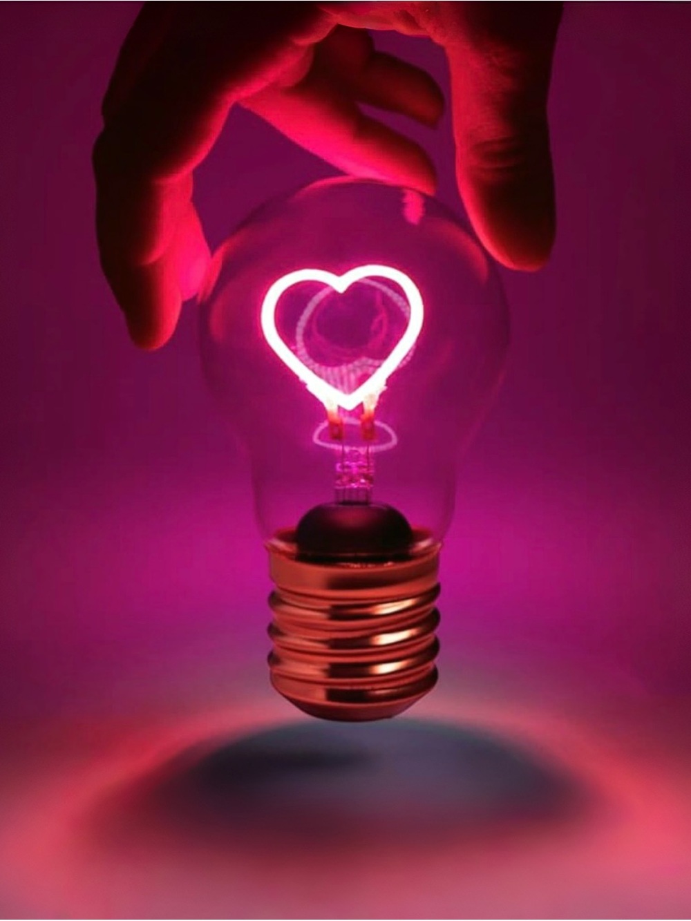 Pink Lamp Heart Light Bulb Cordless Rechargeable LED Neon Light Urban Outfitters